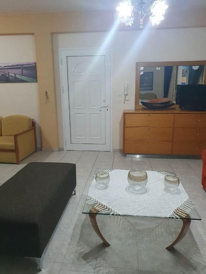 Elle Apartment By Alp Hospitality Services Nea Kallikrateia Ngoại thất bức ảnh